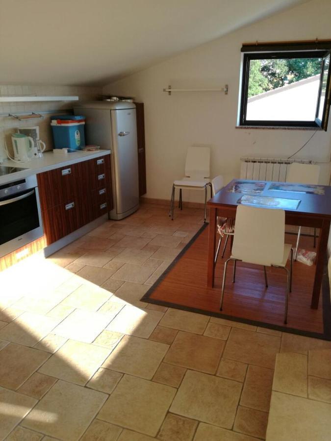Nice, Cosy Studio Apartment With Shared Outdoor Pool Banjole Eksteriør bilde