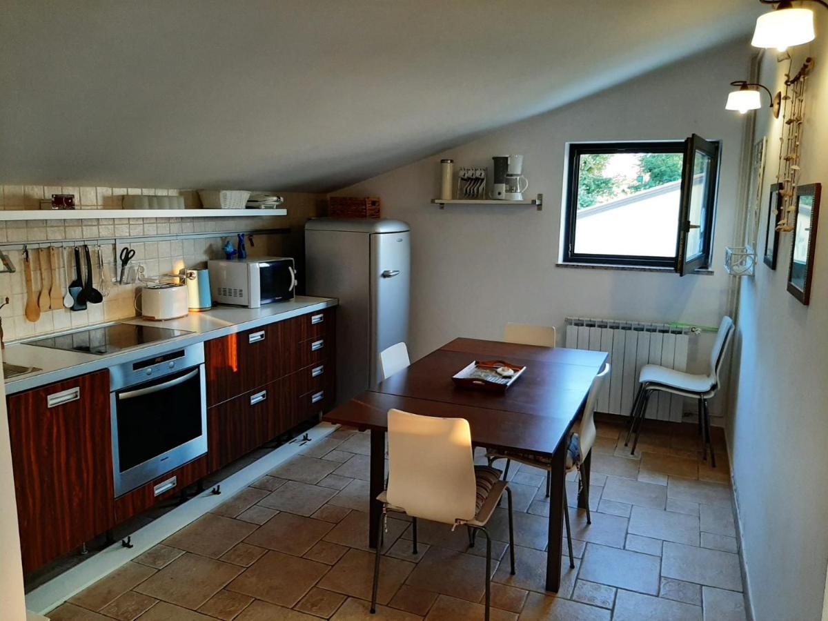 Nice, Cosy Studio Apartment With Shared Outdoor Pool Banjole Eksteriør bilde